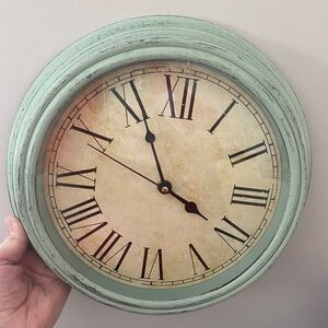 Battery Powered Wall Clock